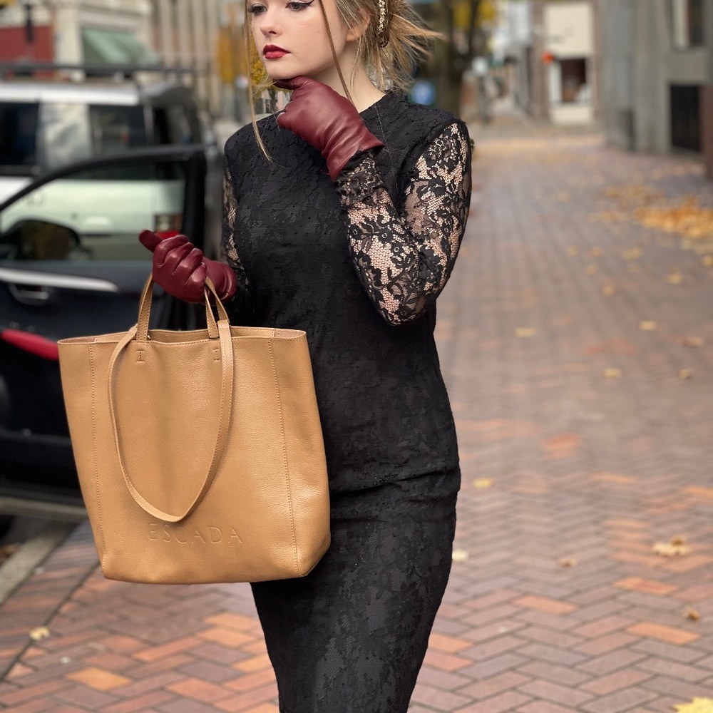 Escada tote (Authentic )